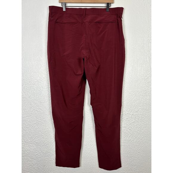 Fabletics Men's The Only Pant in Merlot NWT Size XL - Picture 3 of 4